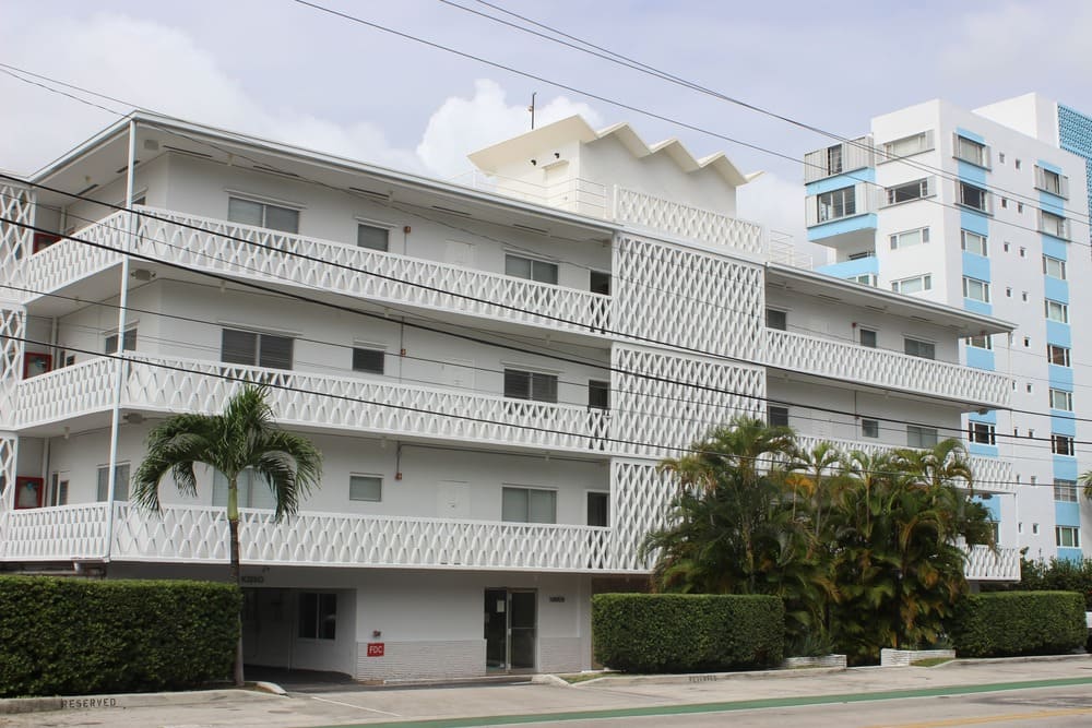 Haven Bay Harbor Island - 1